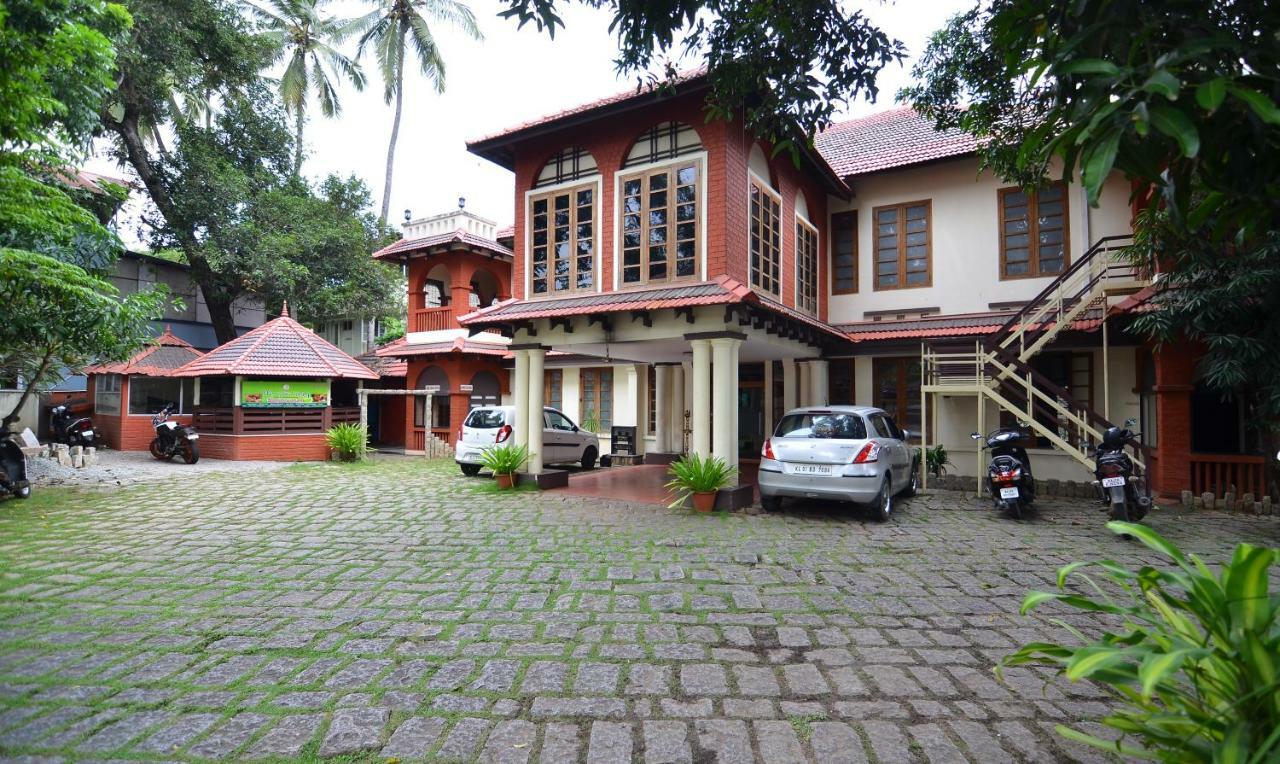 The Royal Heritage Hotel And Ayurvedic Center Thiruvananthapuram Exteriér fotografie